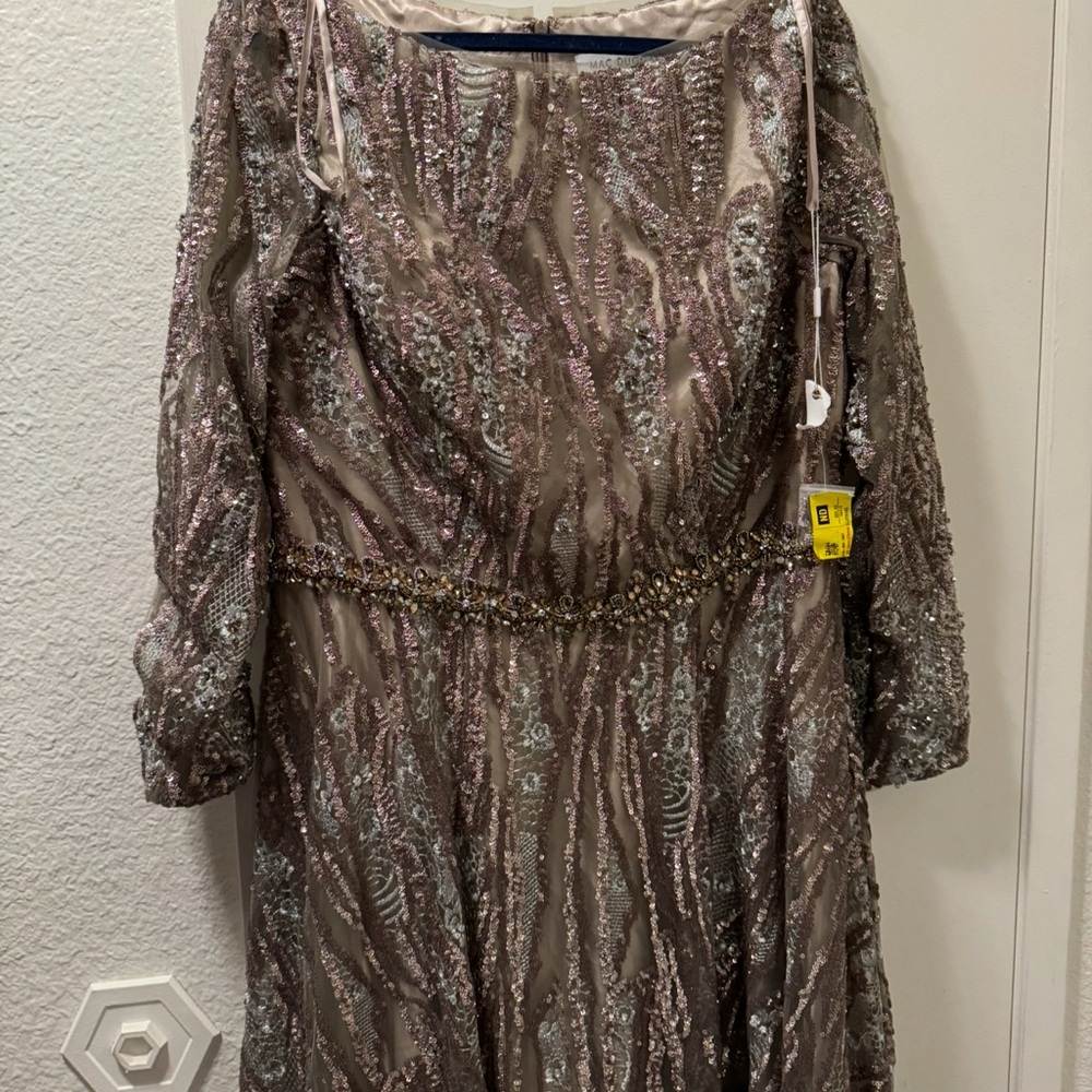 Mac Duggal Dress 79261 Mocha Sequin Long Sleeve Bateau A-Line Size 14 $798 - Picture 11 of 11
